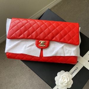 TIMELESS CLASSIC HALF FLAP CLUTCH CHANEL RED